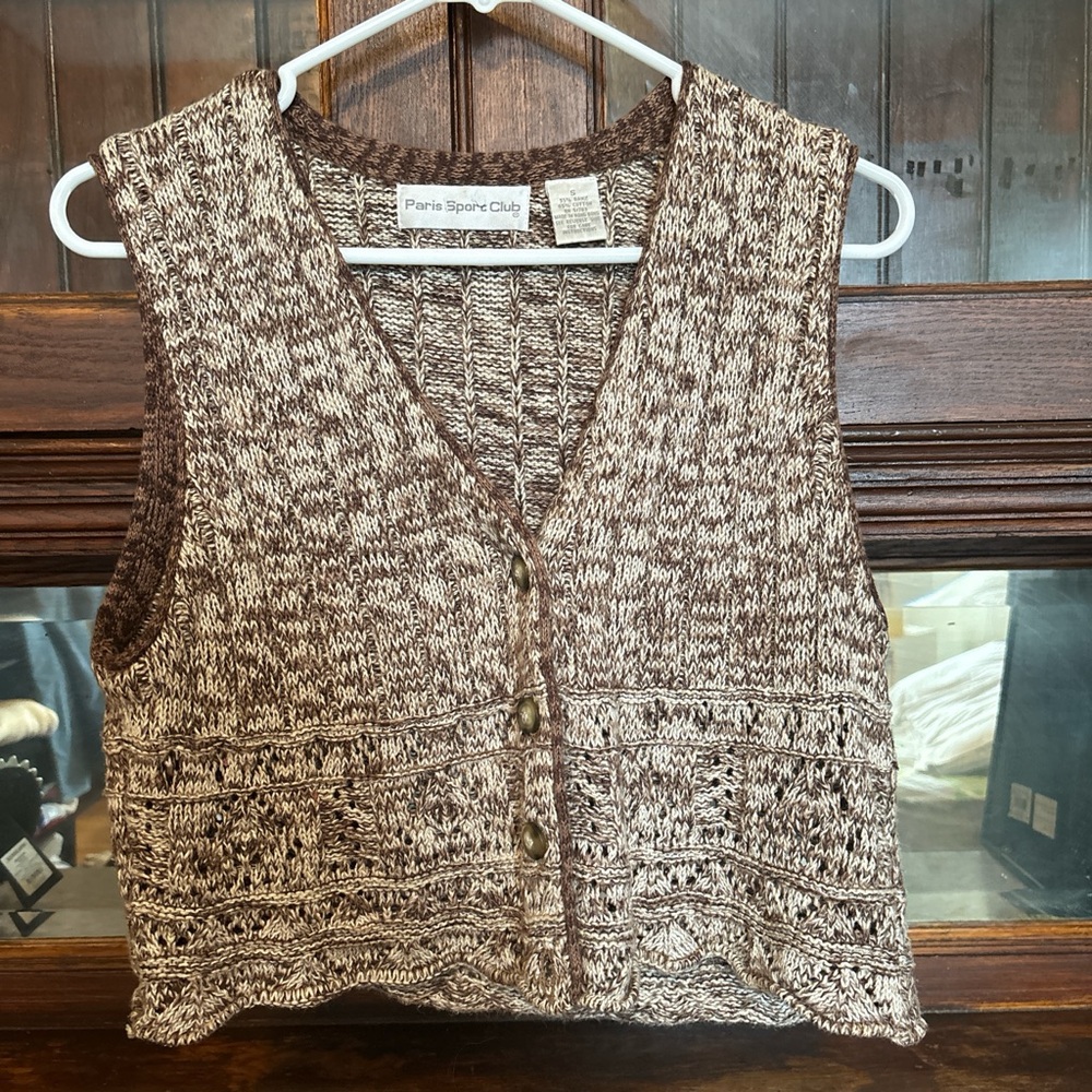 Brown/tan knit vest
